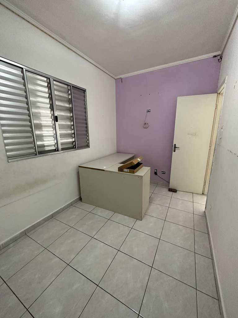 Casa em São Vicente, no bairro Vila Nossa Senhora de Fátima