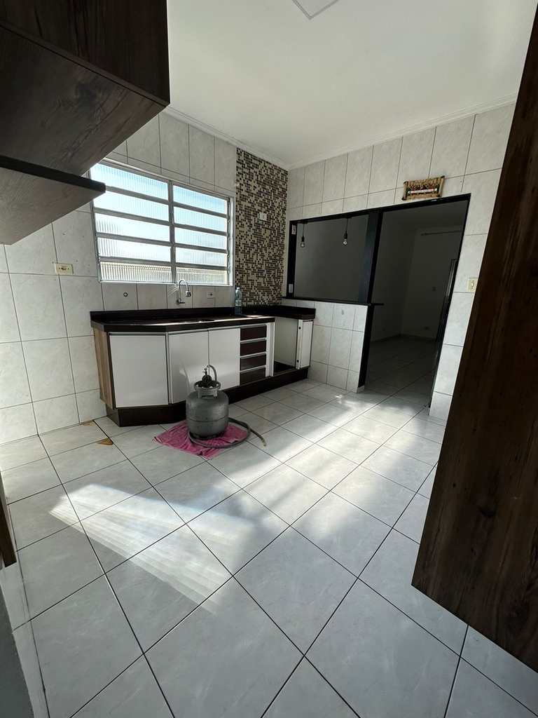 Casa em São Vicente, no bairro Vila Nossa Senhora de Fátima
