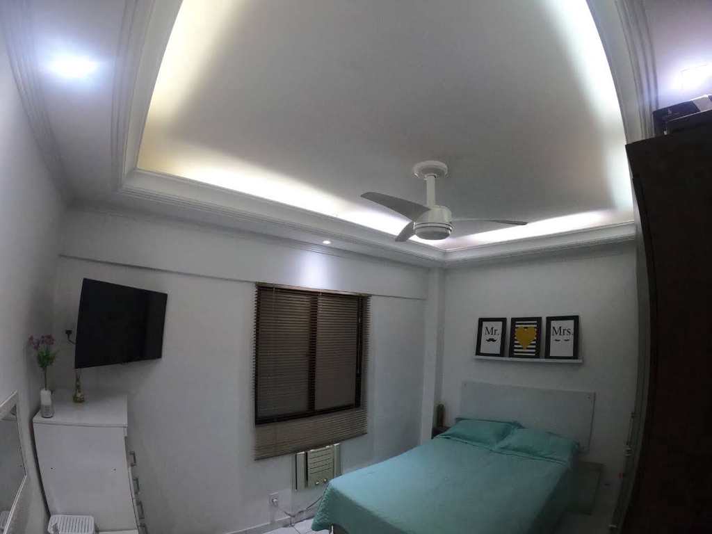 Apartamento em São Vicente, no bairro Parque São Vicente