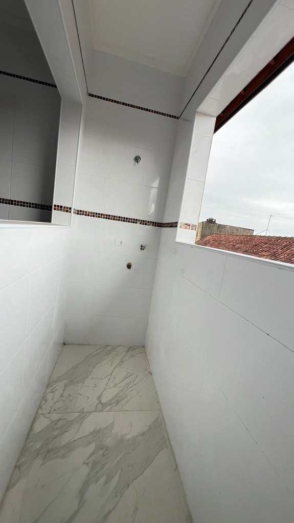 Casa de Condomínio em Praia Grande, no bairro Maracanã