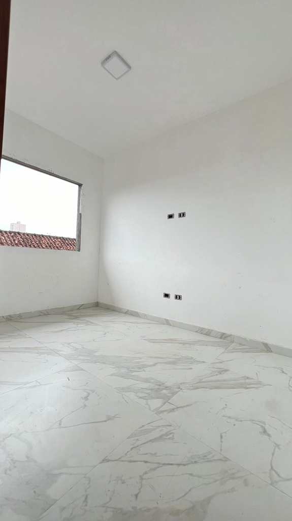 Casa de Condomínio em Praia Grande, no bairro Maracanã