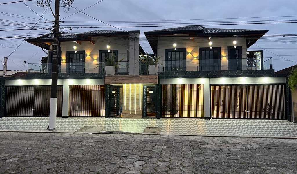 Casa de Condomínio em Praia Grande, bairro Maracanã