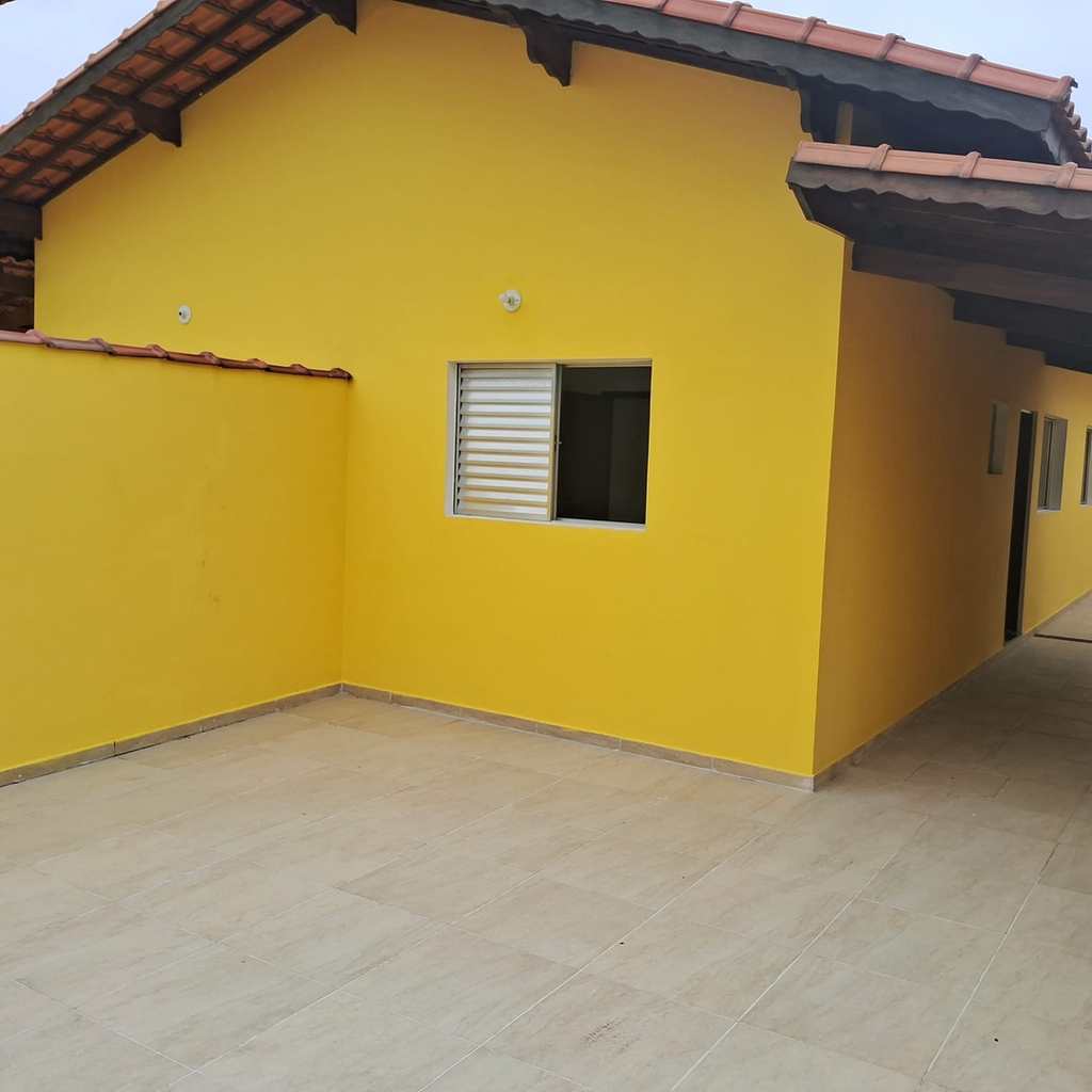 Casa em Mongaguá, no bairro Centro