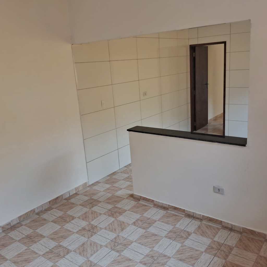 Casa em Mongaguá, no bairro Centro