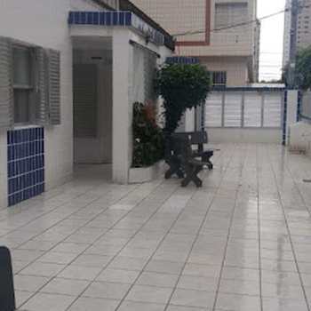 Apartamento em Praia Grande, bairro Canto do Forte
