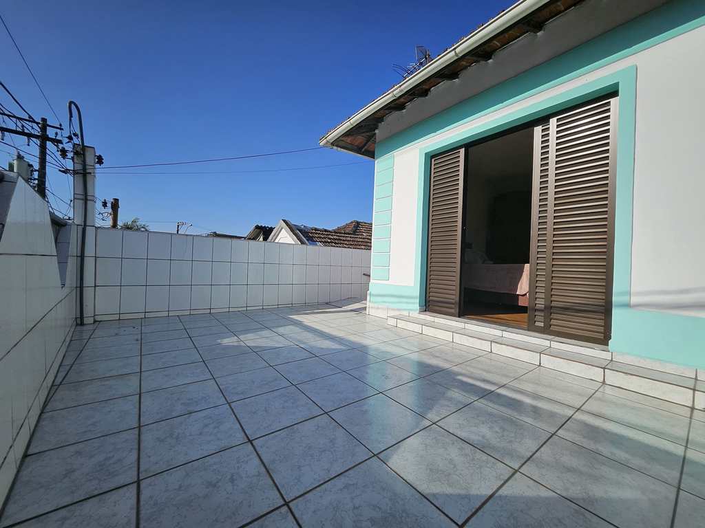 Sobrado em São Vicente, no bairro Catiapoa