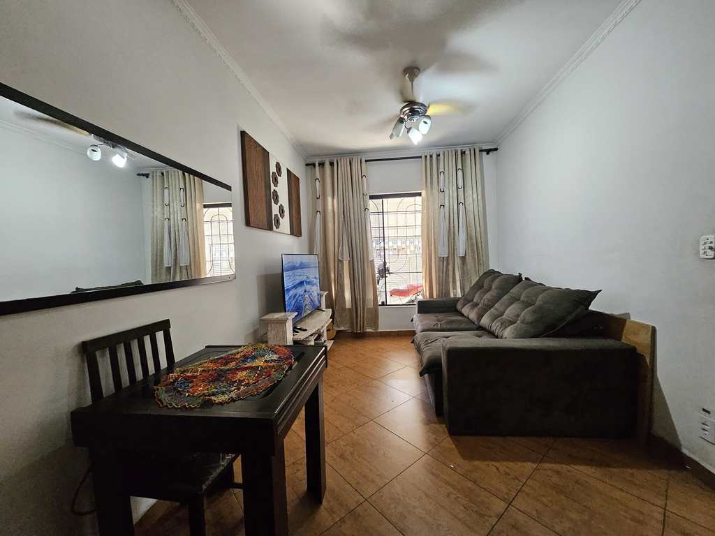 Sobrado em São Vicente, no bairro Catiapoa