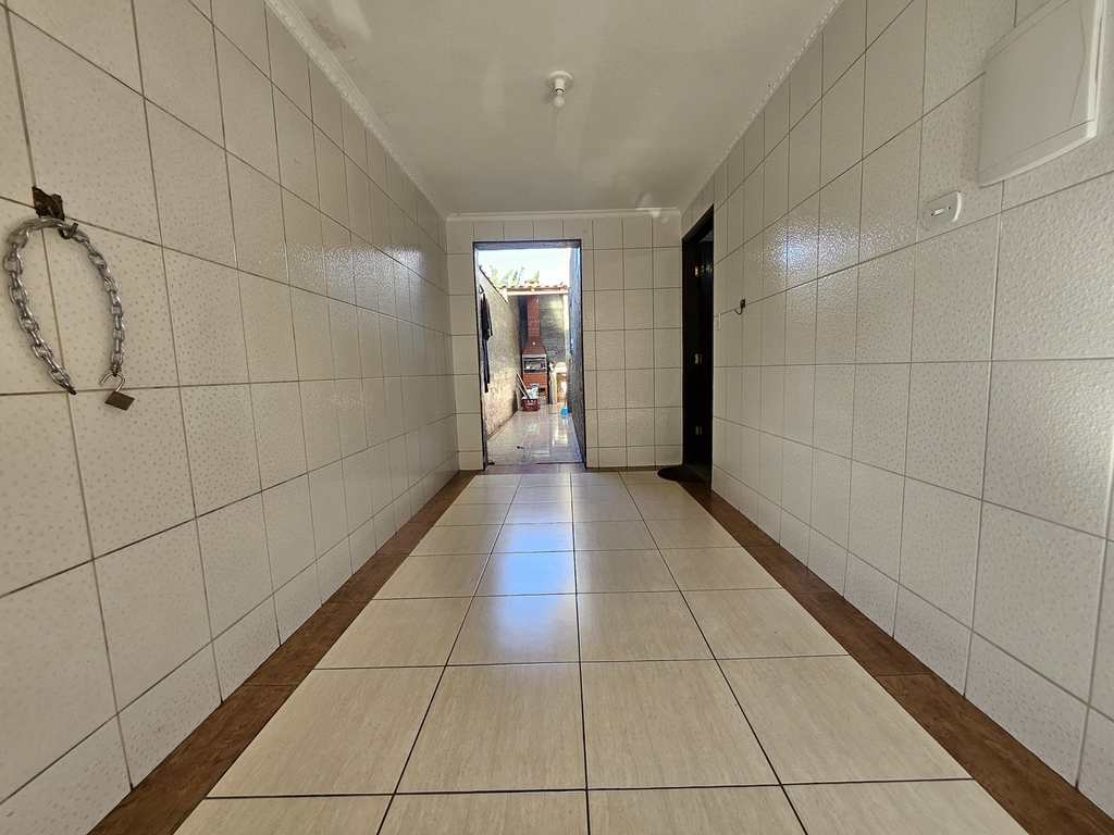 Sobrado em São Vicente, no bairro Catiapoa