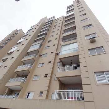Apartamento em Praia Grande, bairro Antártica