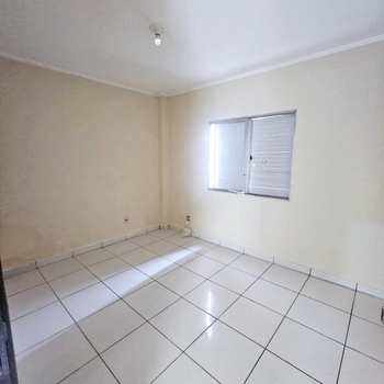 Apartamento em São Vicente, bairro Parque São Vicente