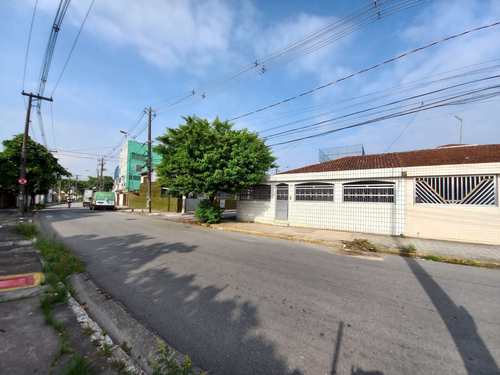 Casa, código 138724 em São Vicente, bairro Parque São Vicente