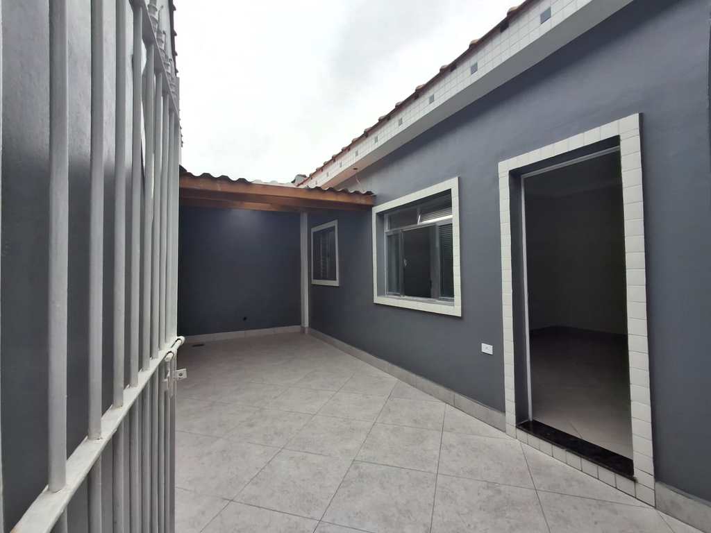 Casa em São Vicente, no bairro Cidade Naútica