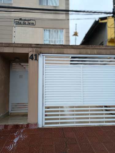 Sobrado de Condomínio, código 138861 em São Vicente, bairro Centro