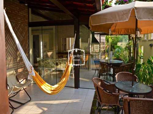 Sobrado, código 479 em Ilhabela, bairro Perequê