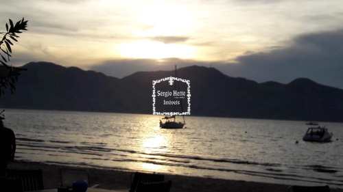 Casa, código 39 em Ilhabela, bairro Centro