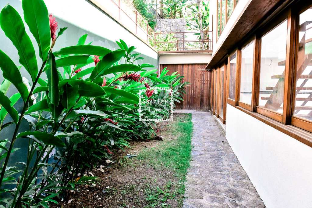 Casa em Ilhabela, no bairro Sul