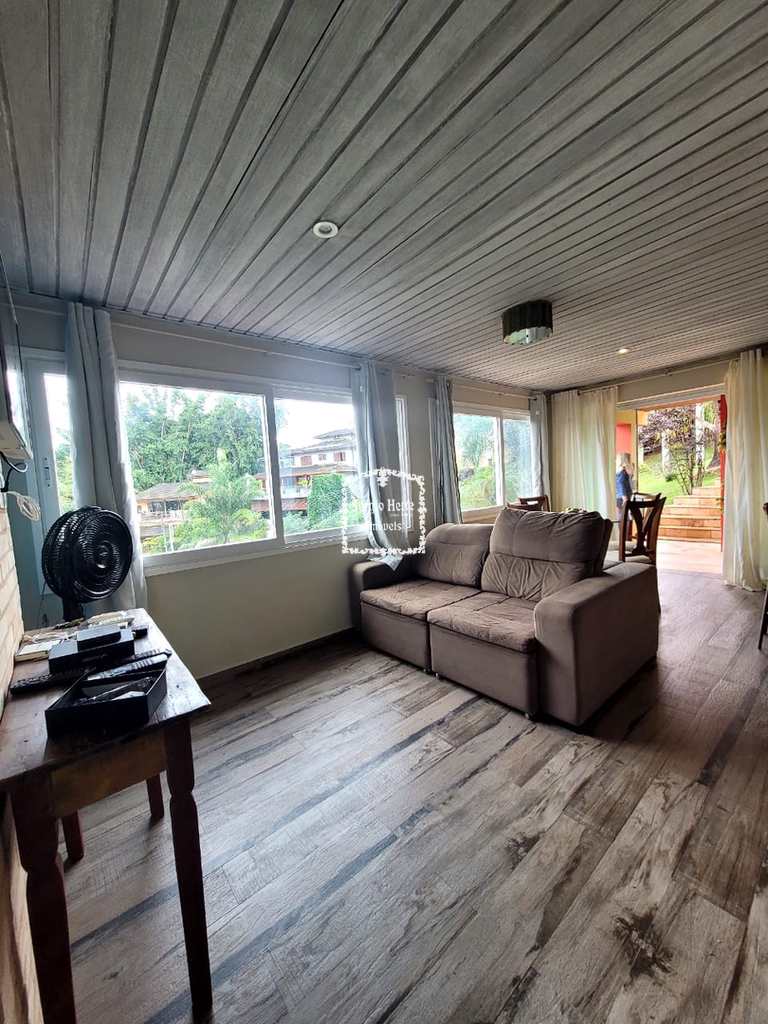 Apartamento em Ilhabela, no bairro Centro