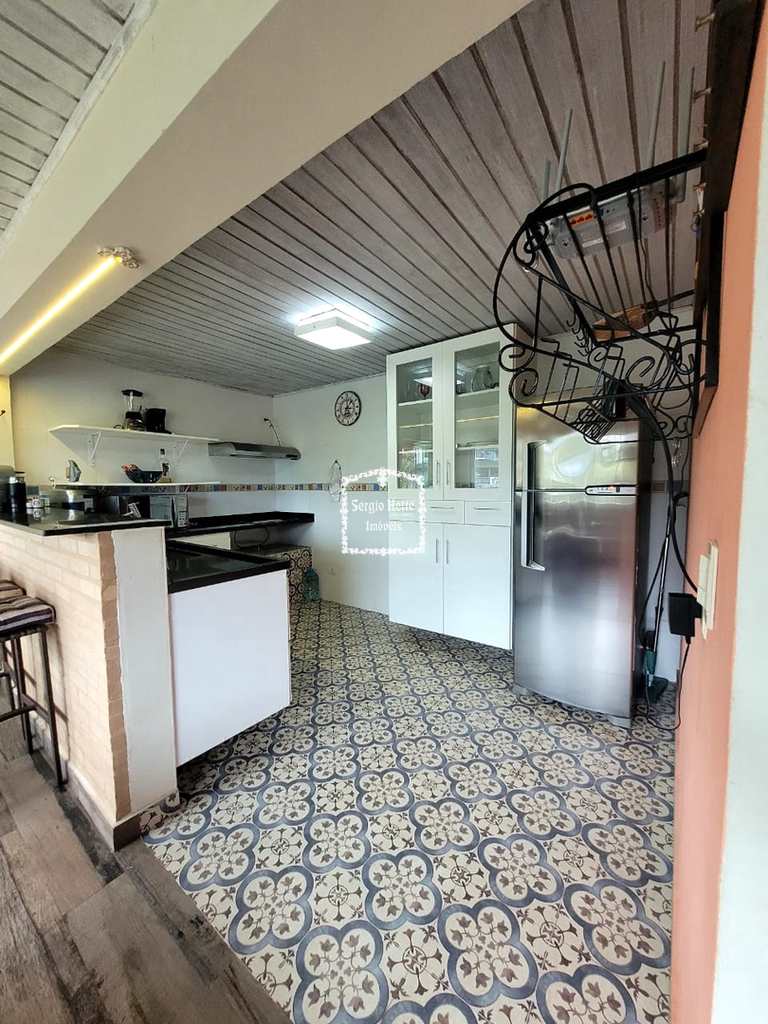 Apartamento em Ilhabela, no bairro Centro