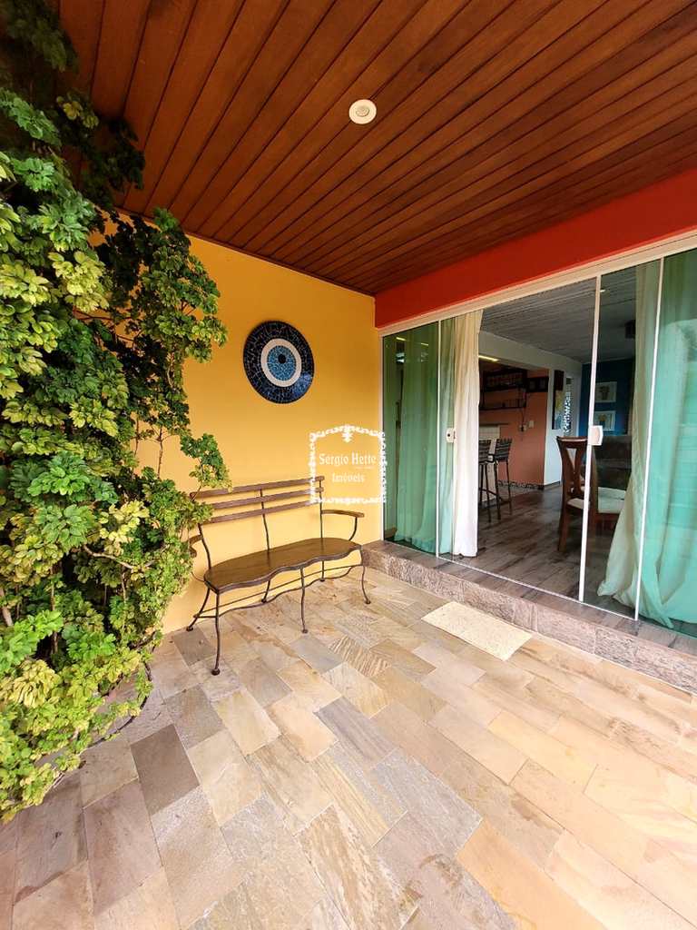 Apartamento em Ilhabela, no bairro Centro