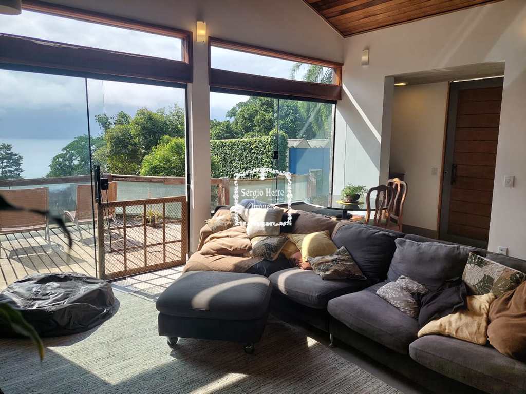 Casa em Ilhabela, no bairro Sul