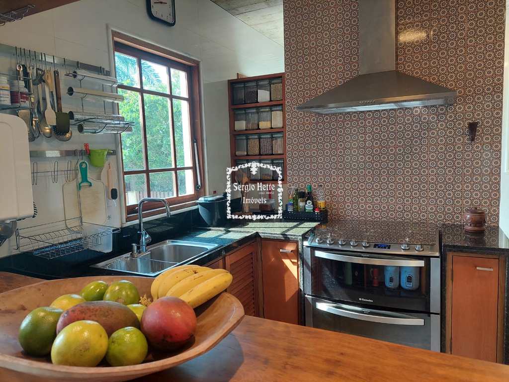 Casa em Ilhabela, no bairro Sul