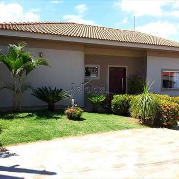 Casa em Cravinhos, bairro Acacias Village