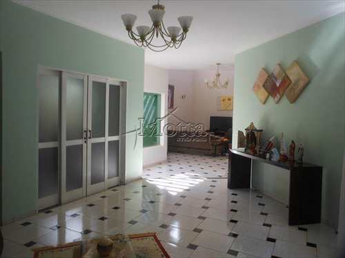 Casa, código 657 em Cravinhos, bairro Centro