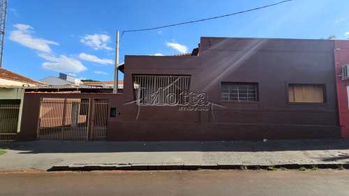 Casa, código 353 em Cravinhos, bairro Centro