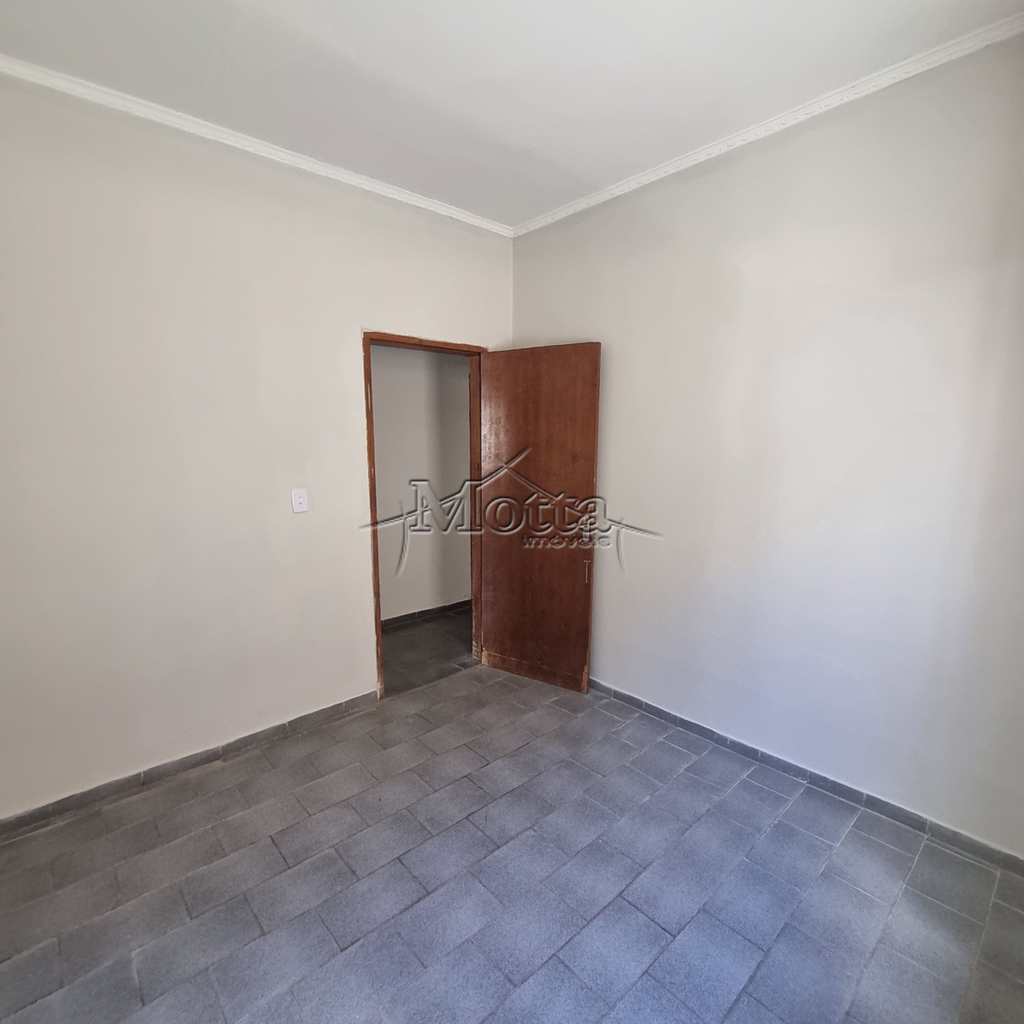 Casa em Cravinhos, no bairro Vila Cláudia