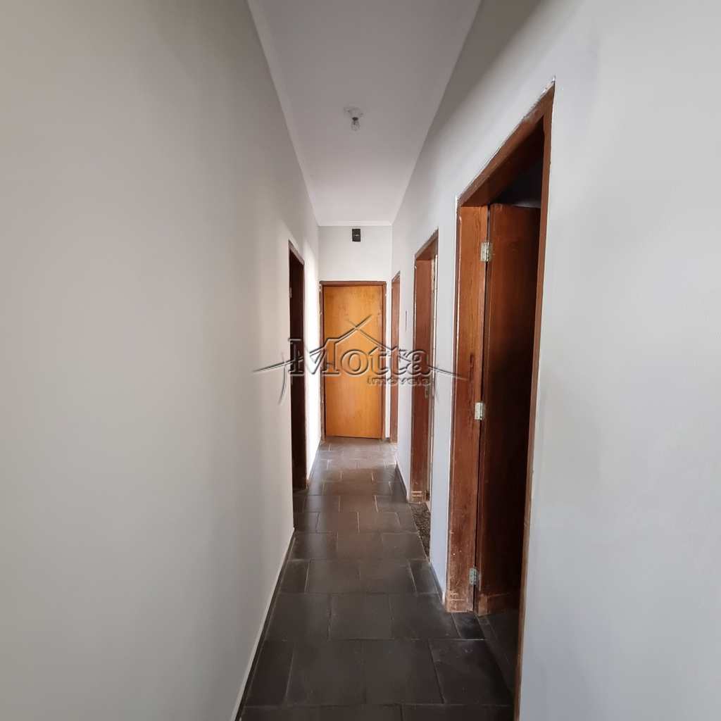 Casa em Cravinhos, no bairro Vila Cláudia