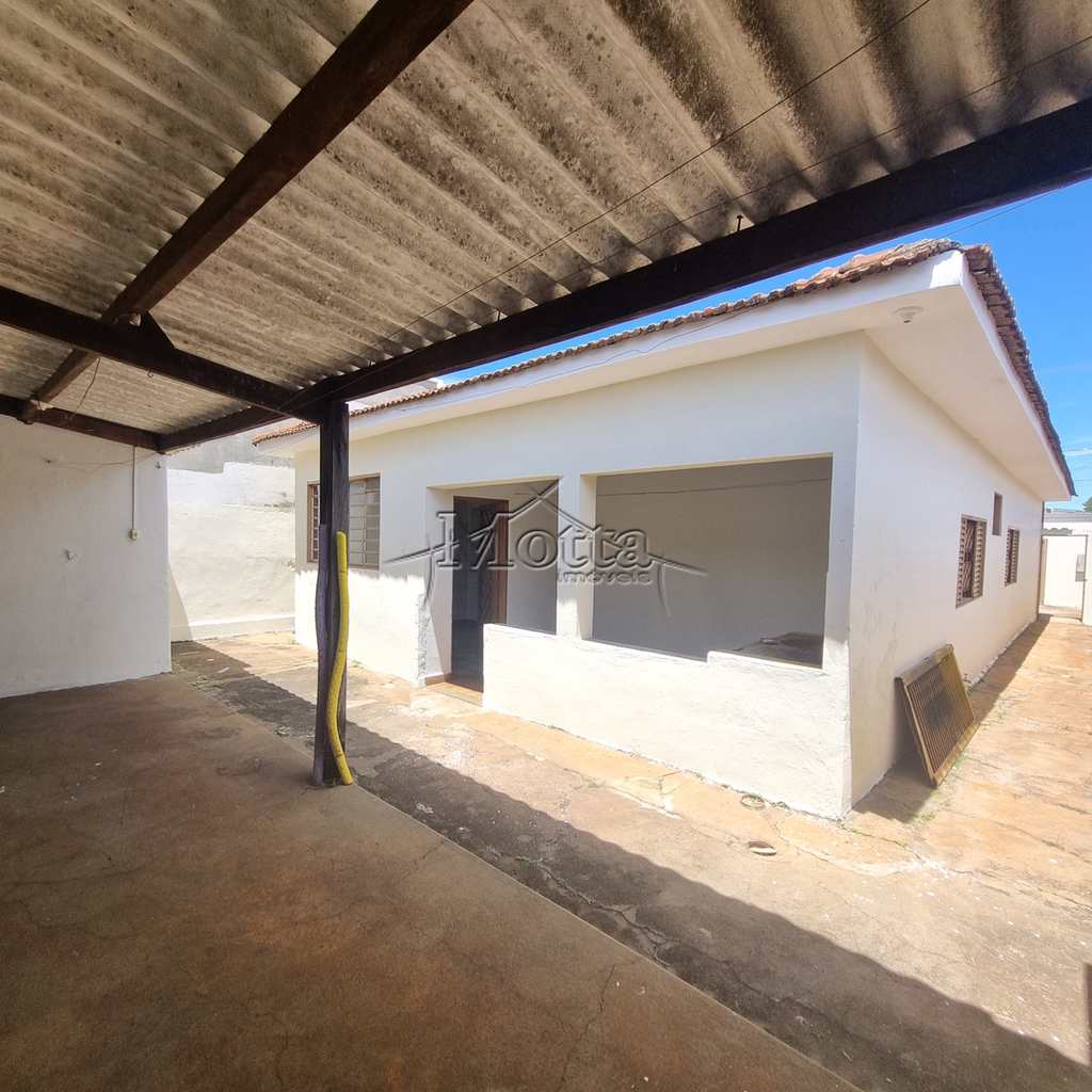 Casa em Cravinhos, no bairro Vila Cláudia