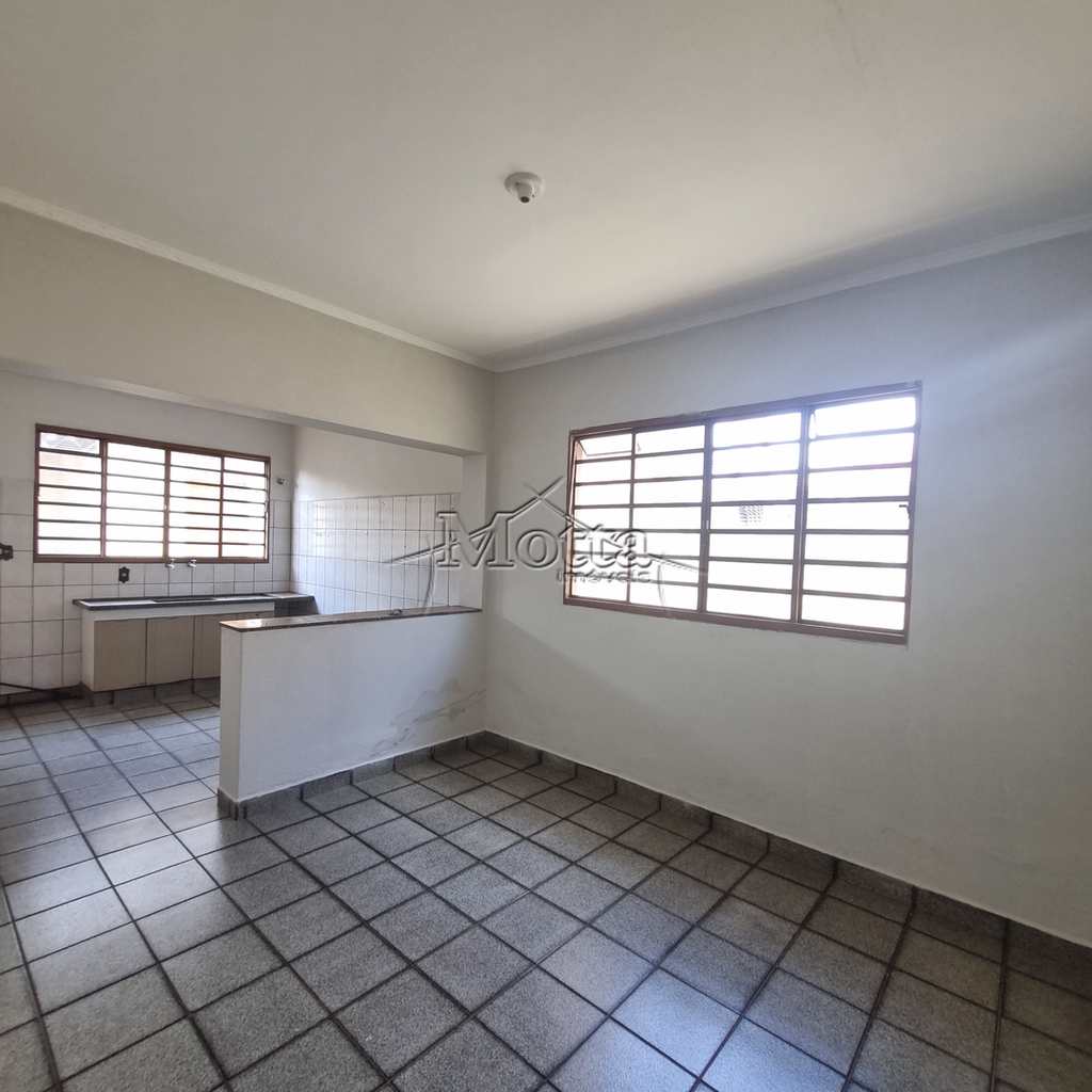 Casa em Cravinhos, no bairro Vila Cláudia