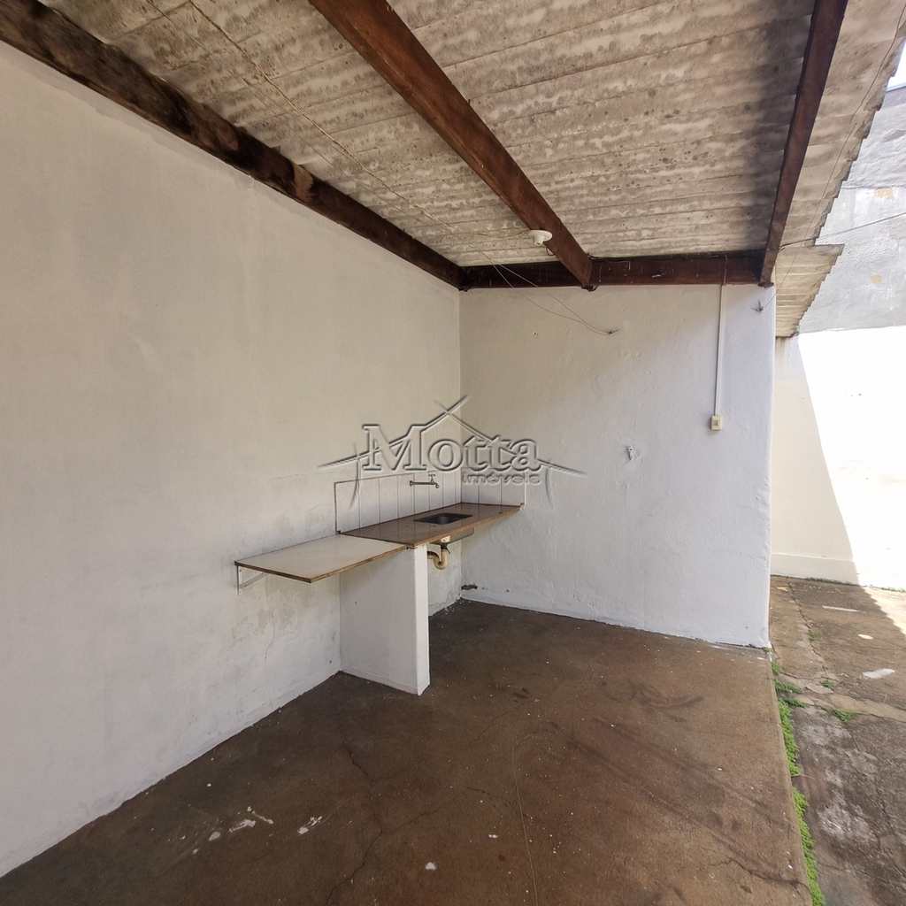 Casa em Cravinhos, no bairro Vila Cláudia