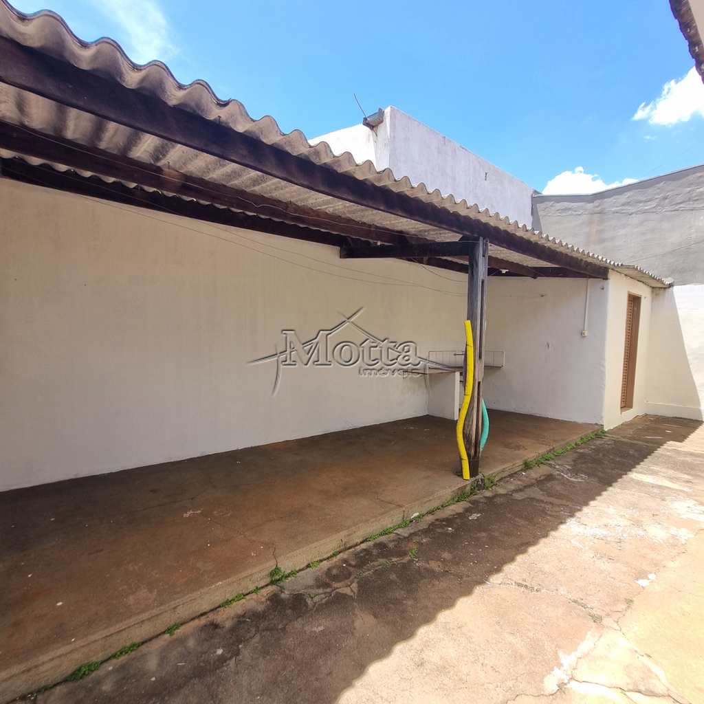 Casa em Cravinhos, no bairro Vila Cláudia