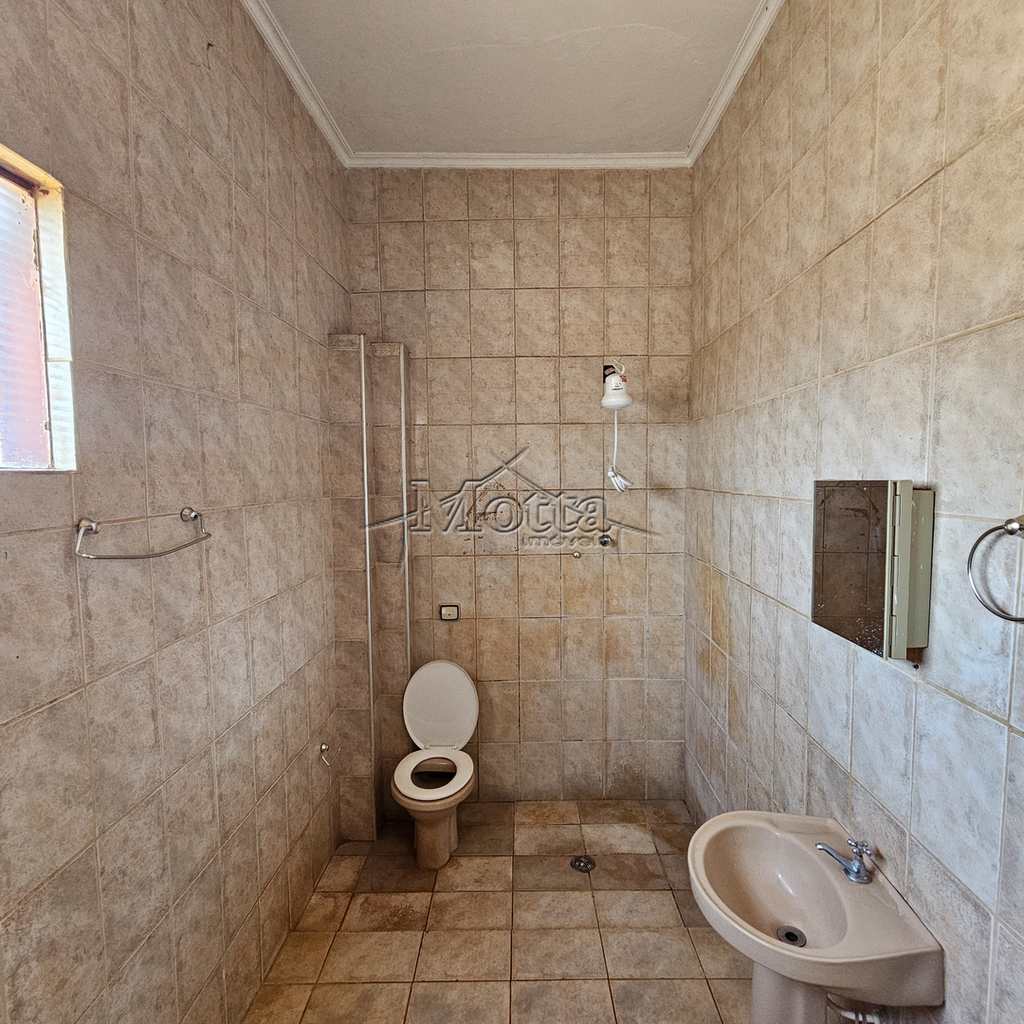 Casa em Cravinhos, no bairro Centro