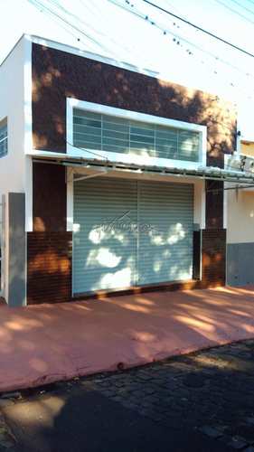 Salão, código 911 em Cravinhos, bairro Centro