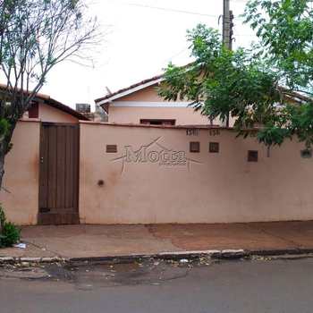 Casa em Cravinhos, bairro Bela Vista