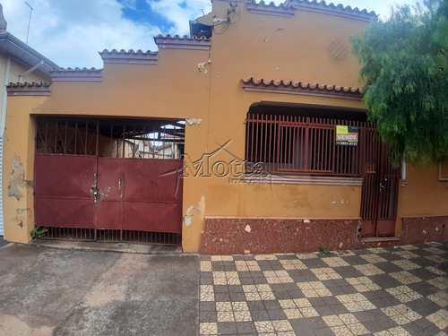 Casa, código 1007 em Cravinhos, bairro Centro
