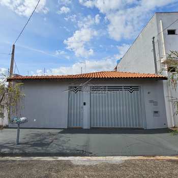Casa em Cravinhos, bairro Jardim Aliança