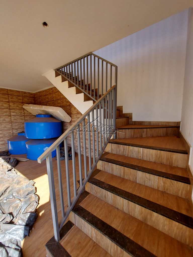 Casa em Cravinhos, no bairro Jardim das Acácias