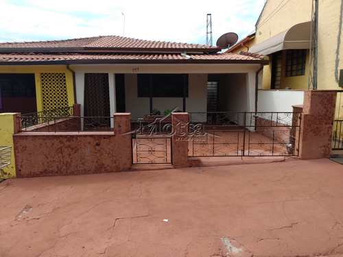 Casa, código 1186 em Cravinhos, bairro Centro