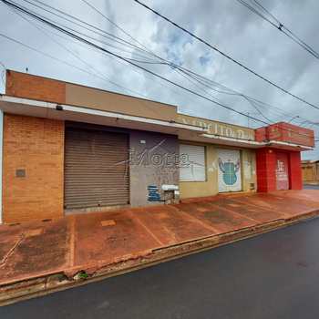 Sala Comercial em Cravinhos, bairro Francisco Castilho