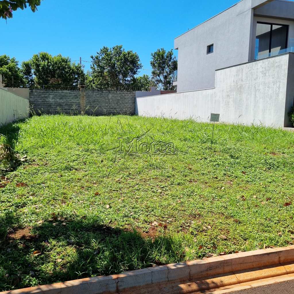 Terreno de Condomínio em Cravinhos, no bairro Alto do Castelo