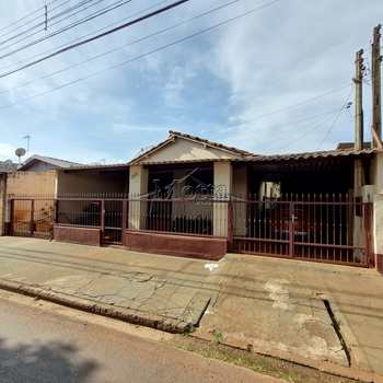 Casa em Cravinhos, bairro Bela Vista