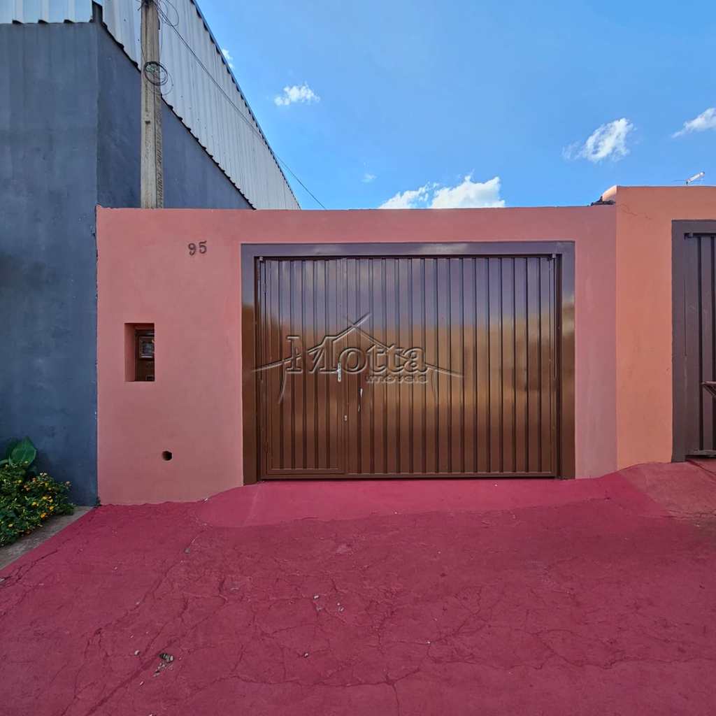 Casa em Cravinhos, no bairro Jardim Primavera
