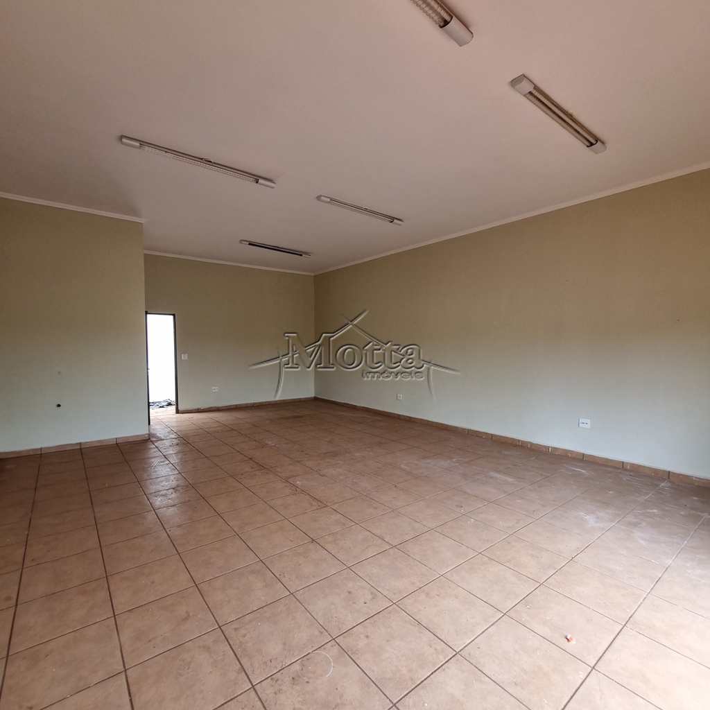Sala Comercial em Cravinhos, no bairro Francisco Castilho