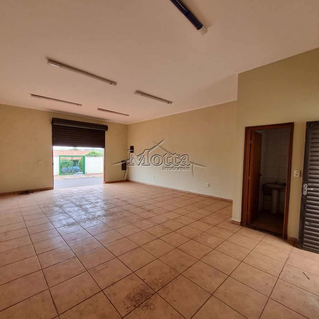 Sala Comercial em Cravinhos, no bairro Francisco Castilho