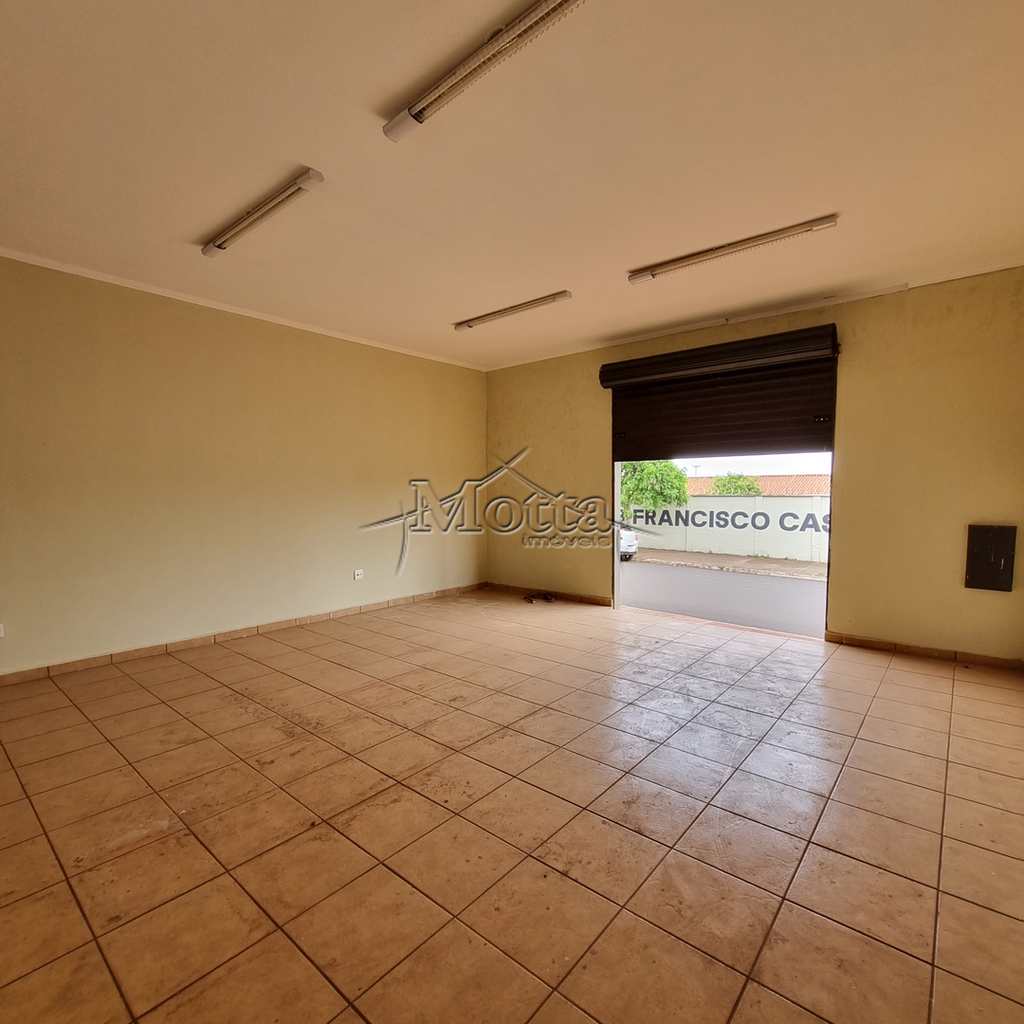 Sala Comercial em Cravinhos, no bairro Francisco Castilho