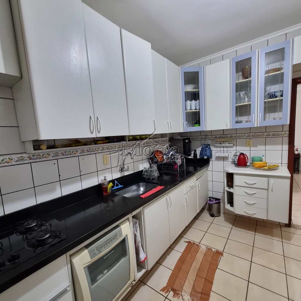 Casa em Cravinhos, no bairro Jardim das Acácias