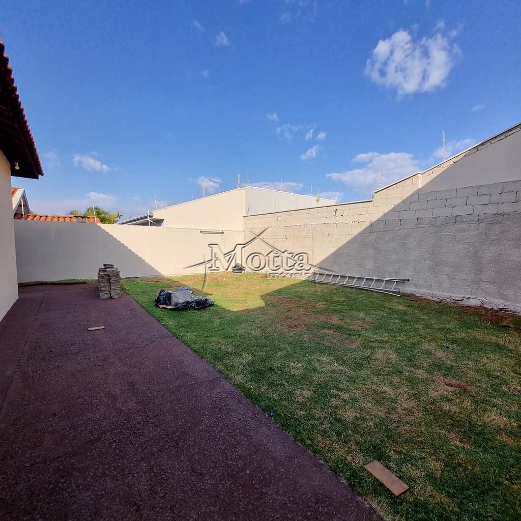 Casa em Cravinhos, no bairro Jardim das Acácias